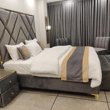 Hotel Swiss Pearl Lahore Kamer foto