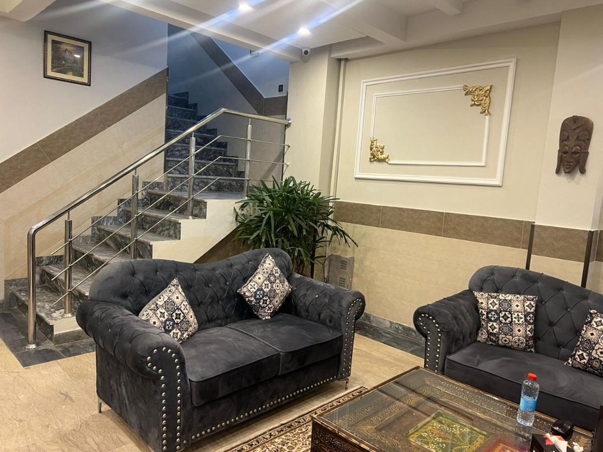 Hotel Swiss Pearl Lahore Buitenkant foto