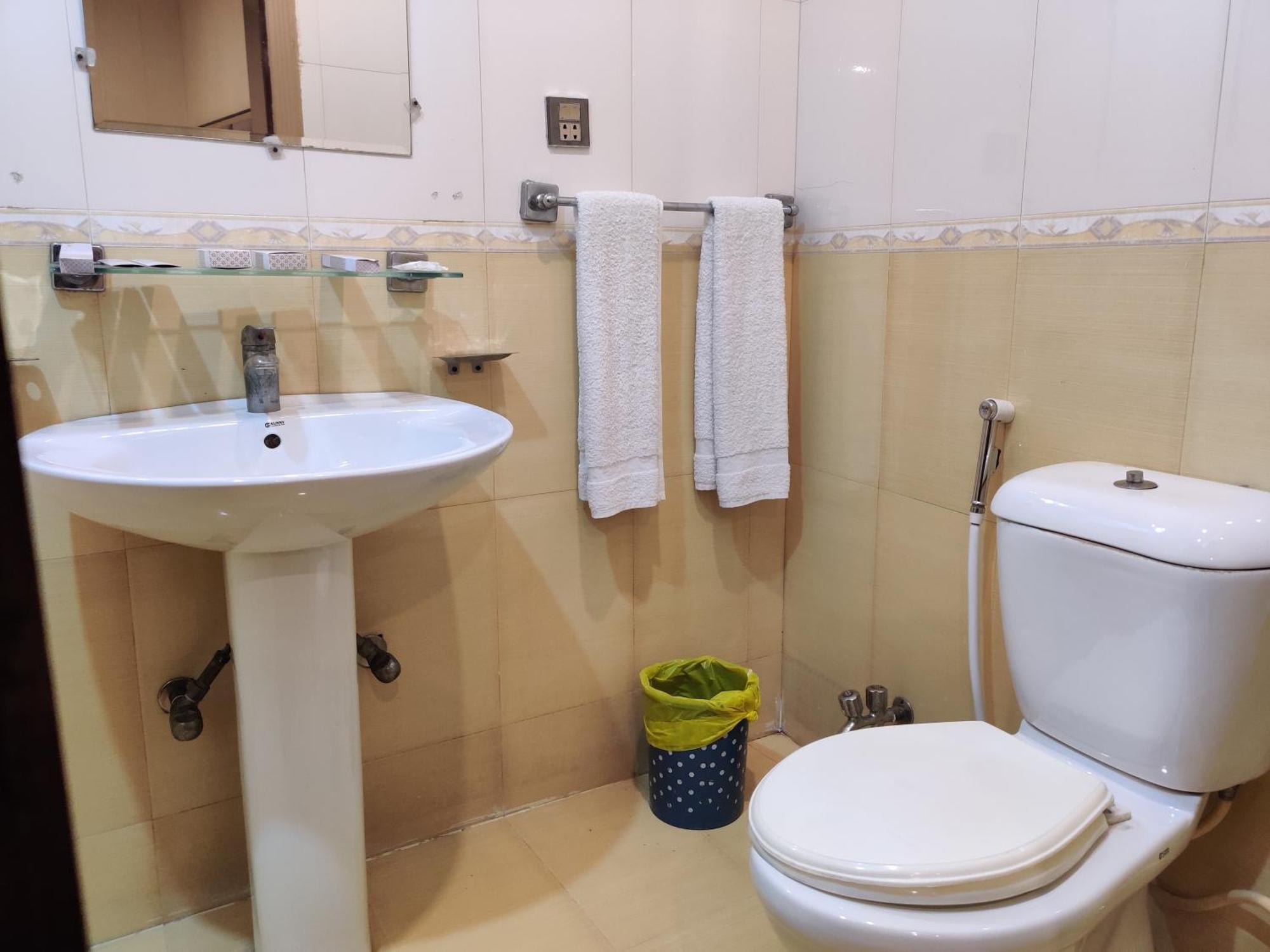 Hotel Swiss Pearl Lahore Kamer foto